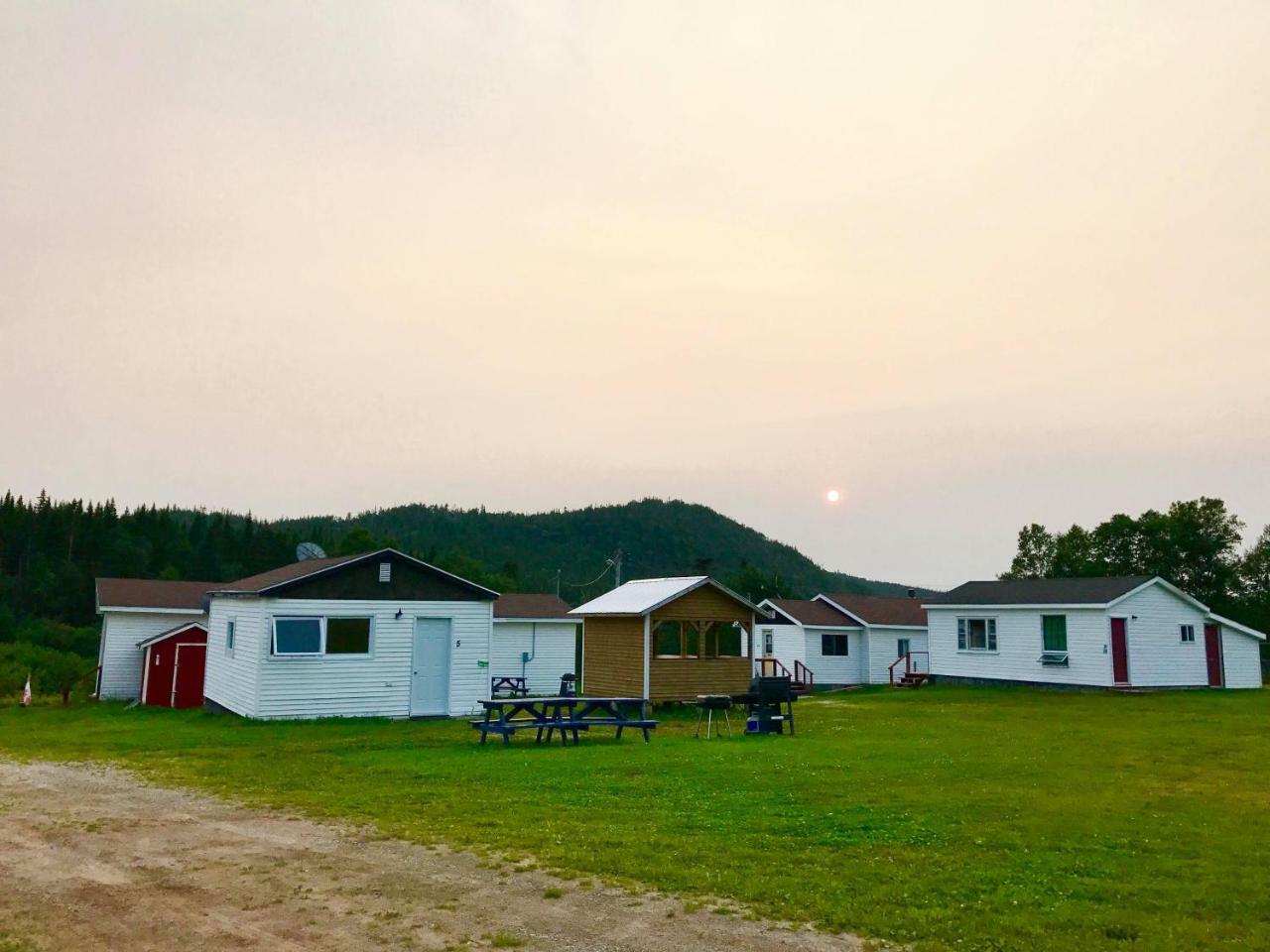 Bonne Bay Cottages Bonne Bay Pond Exterior photo
